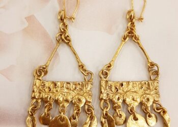 مصممة المجوهرات “سارة عبد العظيم”: “التراث المصري ثري وقابل للتجديد”