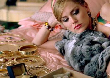 مجوهرات الفيلم الأمريكي “كازينو ” تخالف الفترة الزمنية للأحداث