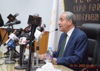 « التموين»: لن نعترف بدمغة الذهب التقليدية بعد تطبيق الدمغ بالليزر خلال عام