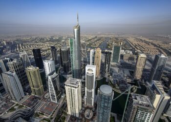 “دبي” أسرع مركز للماس نموًا في العالم