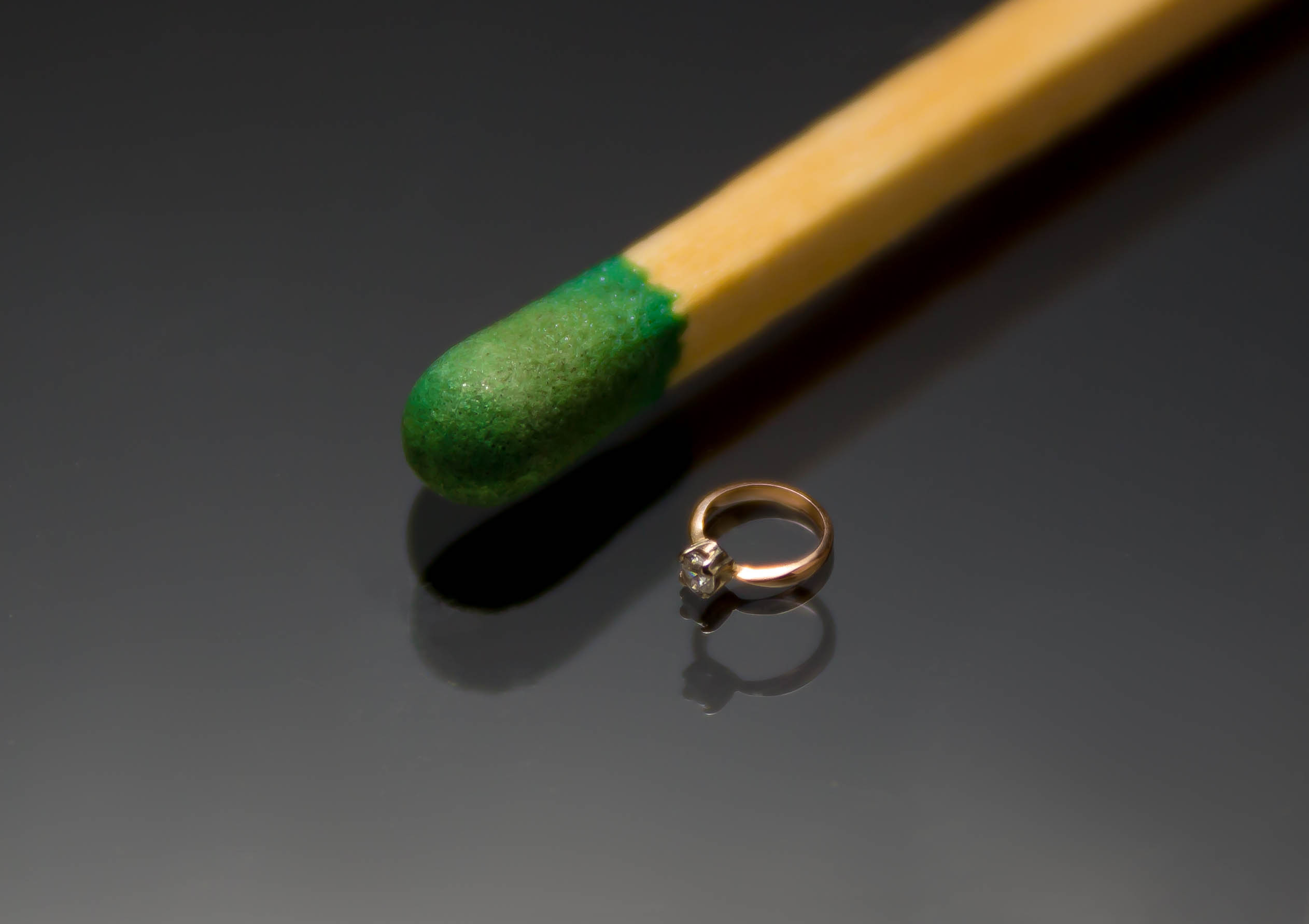 Vadim Kachan has created a diamond ring smaller than a match tip