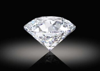 دبي للسلع المتعددة” يستضيف عدداً من خبراء صناعة الماس في دبي خلال فعاليات مؤتمر دبي للماس