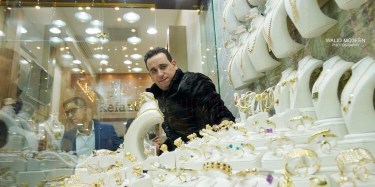 ارتفاع طفيف في أسعار الذهب وعيار 21 يسجل 796 جنيهًا 88 ارتفاع طفيف في أسعار الذهب وعيار 21 يسجل 796 جنيهًا