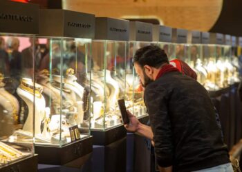 ارتباك اسواق الذهب وعيار 21 يسجل 850 جنيهًا