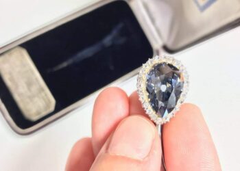 قصة ماسة … ” بلوفارنيزي” توارثتها أربع عائلات ملكية أوربية