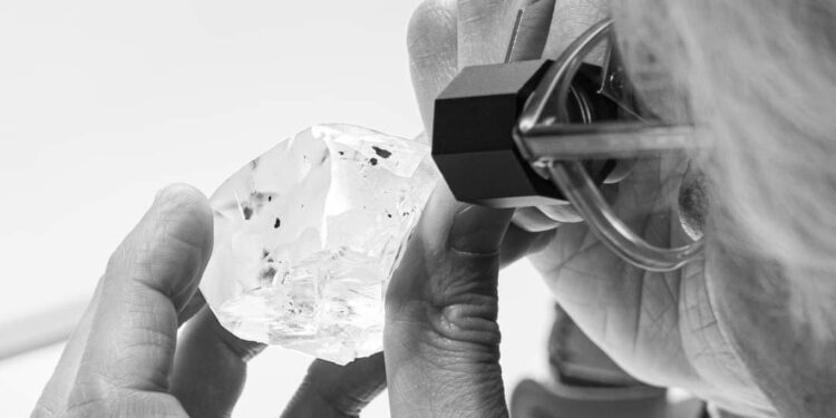ارتفاع متوسط سعر قيراط الألماس إلى 197 دولارًا في 2022 90 « Van Cleef & Arpels » تكشف مصير خامس اكبر ماسة في العالم
