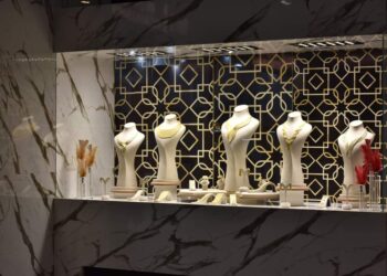 تراجع أسعار الذهب وعيار 21 يسجل 1570جنيهاً 88 «أي صاغة »: مخاوف الركود الاقتصادي تدفع الذهب للصعود بالأسواق العالمية