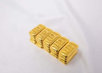 «أي صاغة »: ارتفاع أسعار الذهب عالمياً مدعوماً بقوة الطلب وثبات الدولار