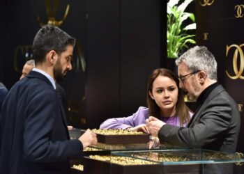 «أي صاغة »: تراجع أسعار الذهب وسط ترقب الأسواق لبيانات التضخم الأمريكية اليوم