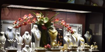 «آي صاغة»: 300 جنيه ارتفاعًا في أسعار الذهب بالأسواق المحلية خلال شهر نوفمبر 1 تباطؤ المبيعات مع ترقب المواطنين تراجع أسعار الذهب وعيار 21 يسجل 1475 جنيهاً