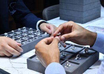 «أي صاغة»: 71 جنيهاً ارتفاعاً في أسعار الذهب منذ بداية نوفمبر الجاري