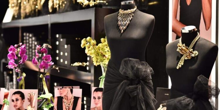 تراجع أسعار الذهب مع ترقب الأسواق لمحضر إجتماع الفيدرالي الأمريكي 88 نائب رئيس الشعبة: أسعار الذهب الحالية غير مناسبة للاستثمار