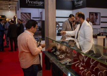 تذبذب أسعار الذهب وعيار 21 يسجل 1765 جنيهاً