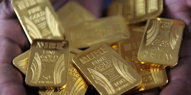 مع ختام تعاملات الجمعة .. 5 جنيهات تراجعًا في أسعار الذهب