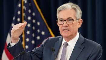 الفيدرالي الأمريكي يرفع أسعار الفائدة 25 نقطة أساس