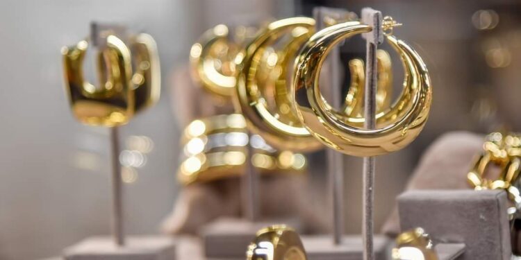 «آي صاغة»: ترقب بأسواق الذهب لقرار البنك المركزي وعيار 21 يسجل 2140 جنيهًا