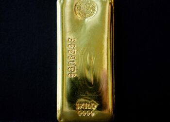 عاجل: “ذهب مصر”: ارتفاعات بالأسواق العالمية والأوقية تكسر حاجز 2000 دولار