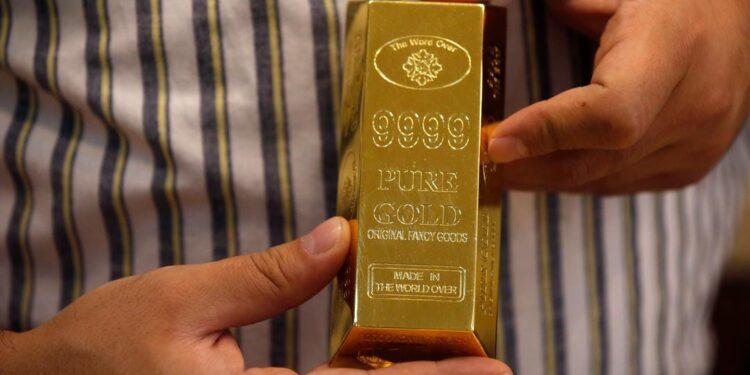 تراجع حاد في أسعار الذهب مع احتمالية رفع أسعار الفائدة بشكل أكبر 88 تراجع حاد في أسعار الذهب مع احتمالية رفع أسعار الفائدة بشكل أكبر