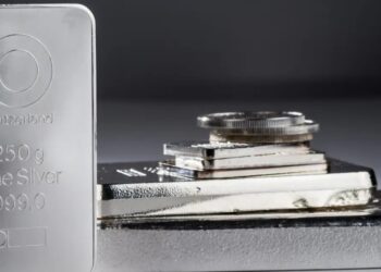 نجم الدين: الفضة تعزز مكاسبها مع رفع أسعار الفائدة