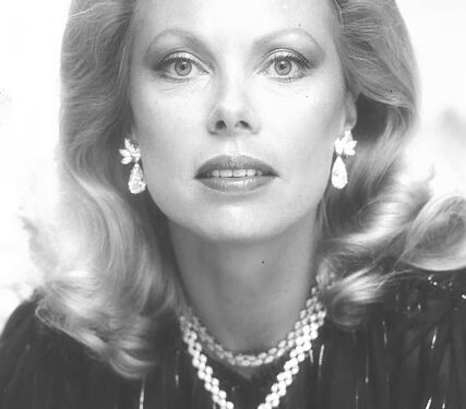 قلادة "بريوليت الهندية" تتصدر مزاد "كريستيز" في دبي نهاية ابريل الجاري 94 قلادة “بريوليت الهندية” تتصدر مزاد “كريستيز” في دبي نهاية ابريل الجاري