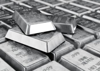 بغرض التحوط.. “الفضة” تدخل حلبة المنافسة مع الذهب