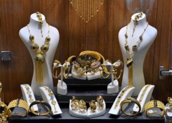 «شعبة الذهب» تنفي تسجيل أسعار الذهب نحو 2540 جنيهًا