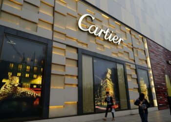ارتفاع مبيعات “ريتشمونت” للمجوهرات إلى 14.57 مليار دولار