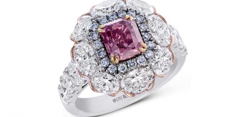 “ريو تينتو”  تعرض خاتم “أرجيل روز” النادر للبيع بما يتجاوز مليون دولار.