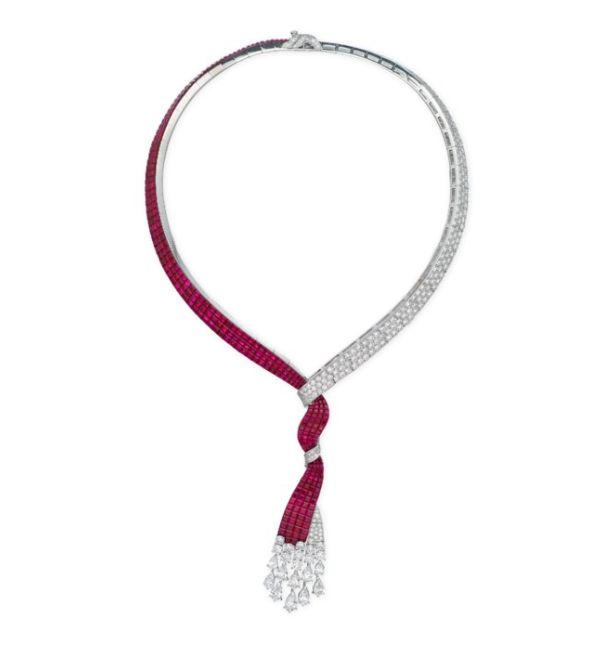Christies necklace Van Cleef Arpels USED 052823