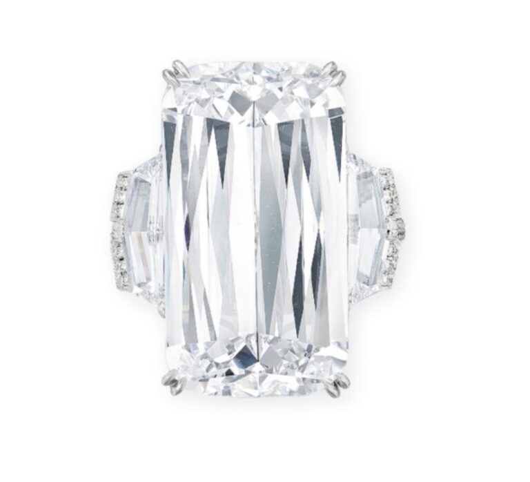 Christies round cornered rectangular diamond ring USED 052823 768x698 1