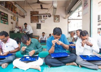 تراجع صادرات الهند من الألماس المصقول بنسبة 39 % في أبريل الماضي