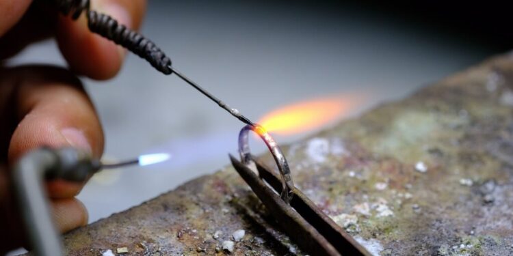 “”جيويلرز أوف أمريكا” تعيد إطلاق برنامج الشهادات المهنية