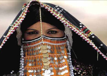 تاجر ذهب بالعريش: تقاليد الزاوج للقبائل السيناوية صارمة والشبكة لا تقل عن 50 جرامًا
