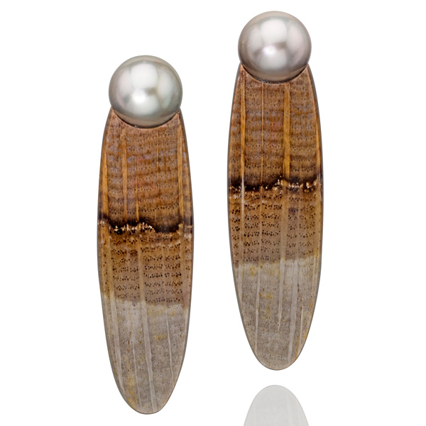 Assael Golden Oak wood earrings