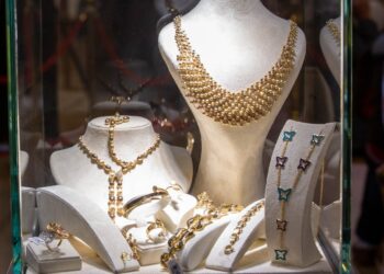 ” ذهب مصر” تراجع أسعار الذهب وسط ترقب الأسواق لبيانات مؤشر التضخم الأمريكي غداً