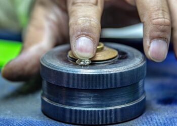 1.72 مليار دولار مبيعات الألماس المصقول في الهند خلال مايو الماضي