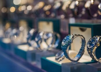 ارتفاع صادرات الساعات السويسرية إلى 2.26 مليار دولار في أبريل