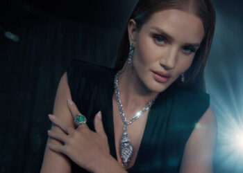 “تيفاني” تعين البريطانية “هنتنجتون وايتلي” سفيرًا عالميًا جديدًا