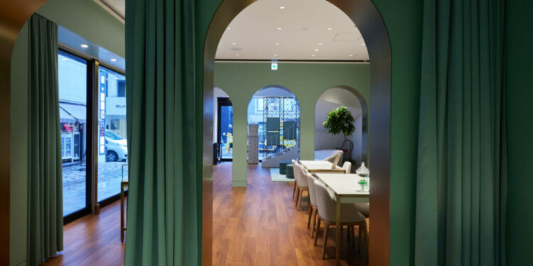 «فوب» الايطالية تعزز خطتها التوسعية وتفتتح أول متجر رئيسي في آسيا