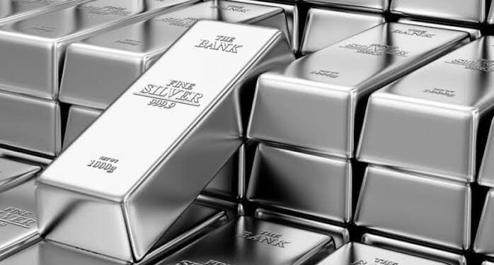 رئيس شركة "إيه أف": "الفضة".. فرصة استثمارية ملائمة لانخفاض القدرة الشرائية للمواطنين 88 رئيس شركة “إيه أف”: “الفضة”.. فرصة استثمارية ملائمة لانخفاض القدرة الشرائية للمواطنين