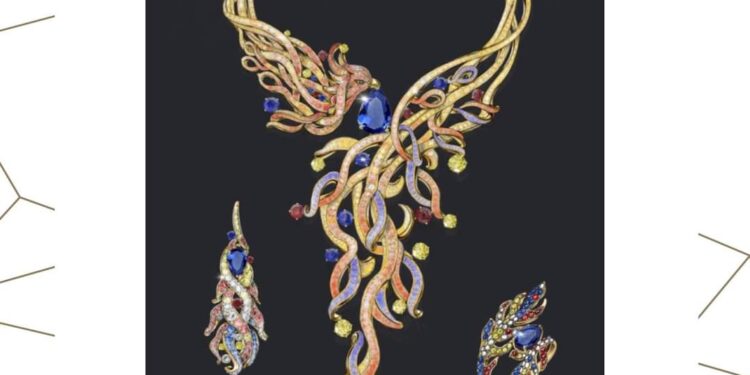 30 تصميمًا متأهلًا للتصفيات النهائية لجوائز معهد الأحجار الكريمة والمجوهرات