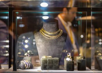 «آي صاغة»: تباين في أسعار الذهب بين الأسواق المحلية والعالمية