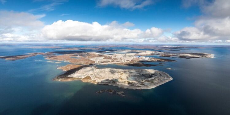 اقتراب استنفاذ الألماس بمنجم «ديافيك» يقلص إنتاج «ريوتينتو» 88 اقتراب استنفاذ الألماس بمنجم «ديافيك» يقلص إنتاج «ريوتينتو»