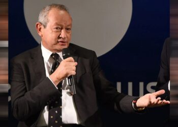 «ساويرس» ينفي تراجع أسعار الذهب ويتوقع مزيدًا من الارتفاعات