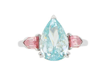 مزاد مجوهرات “دويل” يحقق 4.1 مليون دولار