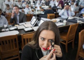 32 % تراجعًا في صادرات الألماس المصقول بالهند في النصف الأول من 2023