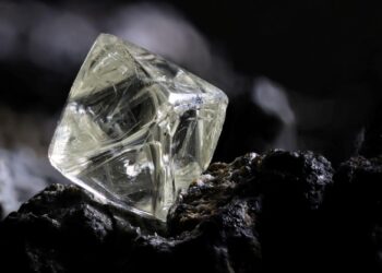 بسبب العقوبات الأمريكية..تراجع صادرات الألماس الخام الروسي