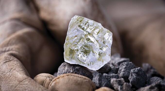 « كيمبرلي»: روسيا تهيمن على الإنتاج العالمي للألماس الخام .. رغم العقوبات 88 « كيمبرلي»: روسيا تهيمن على الإنتاج العالمي للألماس الخام .. رغم العقوبات