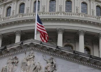 الفيدرالي الأمريكي: وقف رفع سعر الفائدة مؤقت وليس نهاية الرحلة