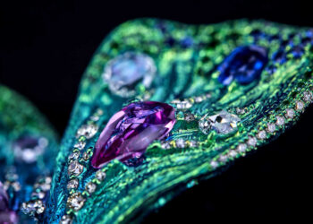 «كريستيز» تعرض 150 قطعة مجوهرات من أعمال «والاس تشان» سبتمبر المقبل